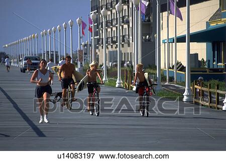 jog, mothers, kids, children, fathers, families View Large Photo Image Stock Photo - jog, mothers, kids, children, fathers, families. Fotosearch