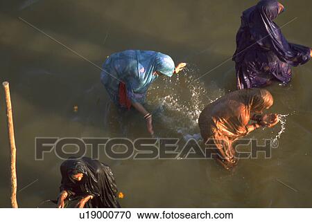 saris, hindu, colored, worhsipers, peasant, water View Large Photo Image Stock Image - saris, hindu, colored, worhsipers, peasant, water. Fotosearch