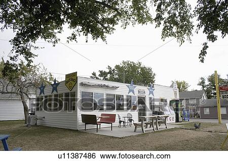 Stock Photograph - ashby, shack, seating, outside, eatery, snack. Fotosearch