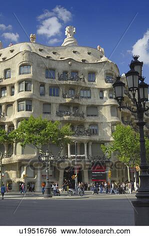 Stock Photograph - cornet, milË, gaud, antoni, pedrera, casa. Fotosearch