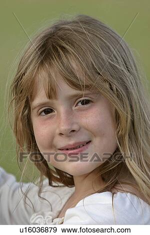 Stock Photo - girl, florida, scenic, posing, little. Fotosearch