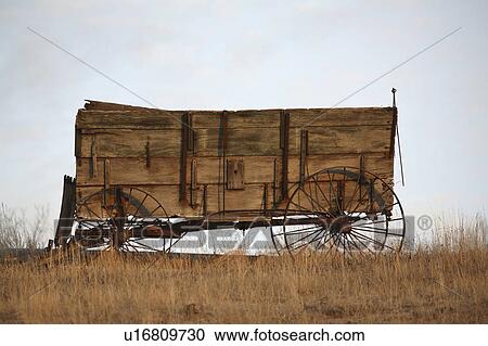 Stock Image - grain, spring, early, wagon, old. Fotosearch