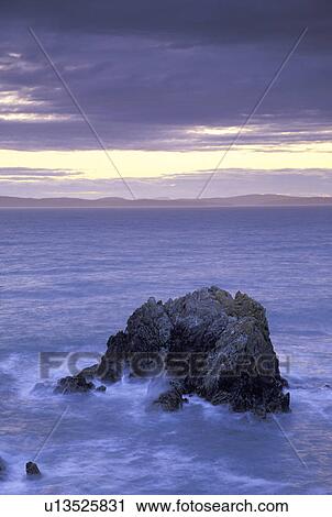 Stock Image - head, state, wa, below, coastline, dusk. Fotosearch