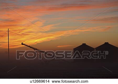 lighting, clouds, sun, morning, predawn, reddish View Large Photo Image Picture - lighting, clouds, sun, morning, predawn, reddish. Fotosearch