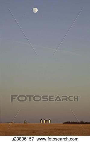 Stock Photo - moon, grain, metal, five, full. Fotosearch