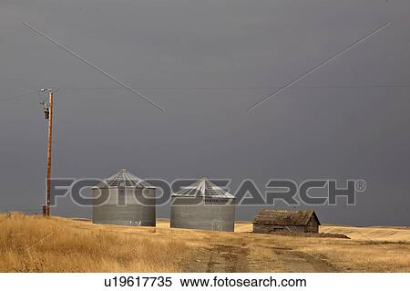 old, buildings, canada, saskatchewan, scenic, farm View Large Photo Image Stock Photography - old, buildings, canada, saskatchewan, scenic, farm. Fotosearch