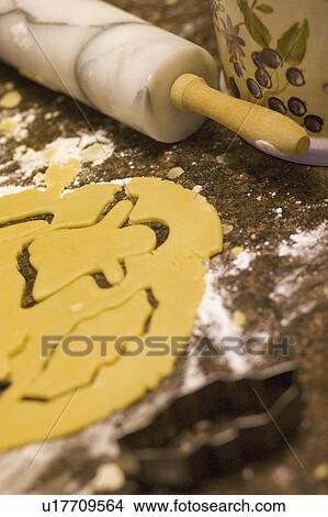 Picture - paul, out, process, cookies, sugar, cut. Fotosearch