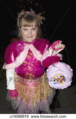 Stock Photograph - trick, paul, age, treater, halloween. Fotosearch