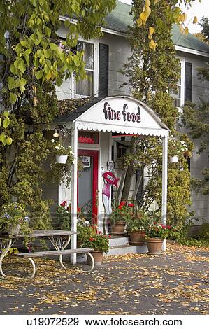 Stock Photo - wisconsin, restaurant, bayfield, autumn, lodge, entrance. Fotosearch