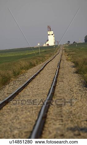 Stock Image - elevator, tracks, grain, briercrest, leading, railway. Fotosearch