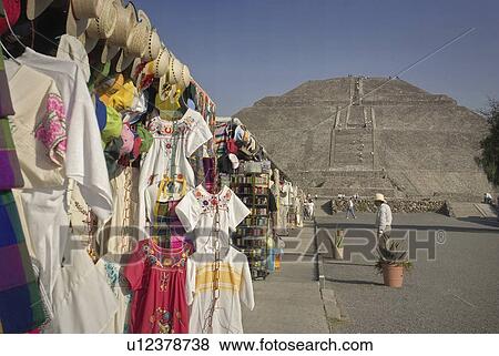 Stock Photo - hispanic, pyramid, mexico, teotehuacan, sun, view. Fotosearch