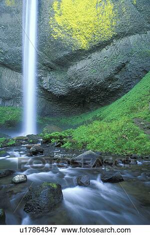 Stock Photo - oregon, river, gorge, columbia, cliff, multnomah. Fotosearch