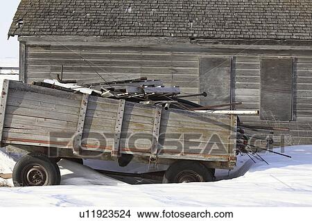 Picture - saskatchewan, wagon, scenic, building, farm, old. Fotosearch