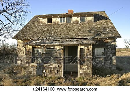 Stock Image - scenic, abandoned, house, farm, deserted, old. Fotosearch
