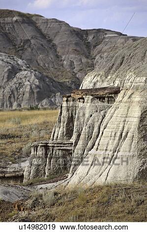 Stock Photo - alberta, provincial, patricia, nw, park, dinasaur. Fotosearch