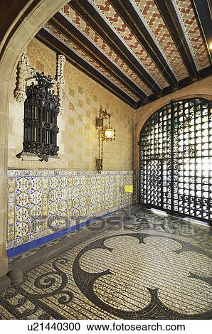 architect, quadras, designed, building, modernist, palau View Large Photo Image Stock Image - architect, quadras, designed, building, modernist, palau. Fotosearch