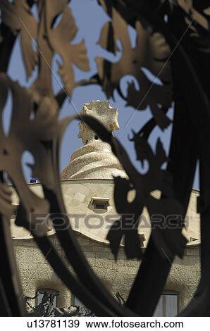 Stock Photo - cornet, Milà, gaud, antoni, pedrera, casa. Fotosearch