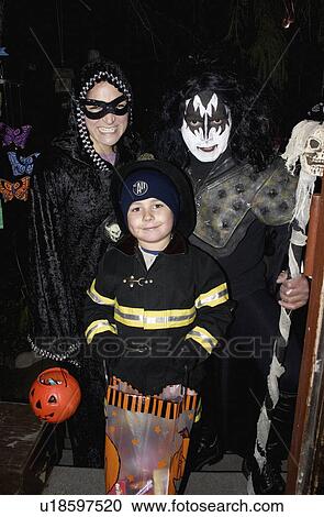 Stock Image - minnesota, halloween, paul, treaters, trick, family. Fotosearch