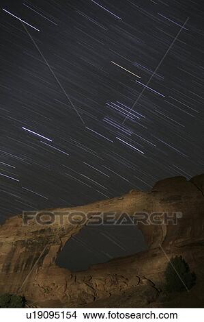 Picture - national, trails, arches, arch, skyline, star. Fotosearch