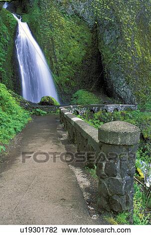 Stock Image - portland, oregon, multnomah, footpath, river, rock. Fotosearch