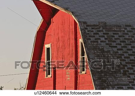 Picture - saskatchewan, red, southern, scenic, barn, bright. Fotosearch