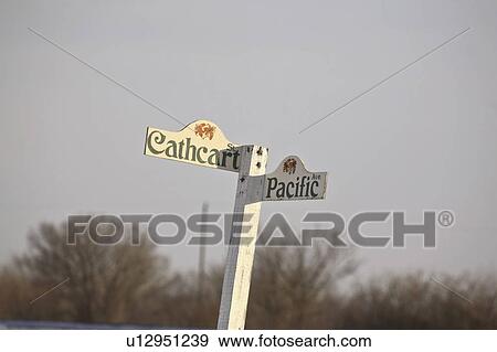 saskatrchewan, signs, rural, saskatchewan, keeler, street View Large Photo Image Stock Photo - saskatrchewan, signs, rural, saskatchewan, keeler, street. Fotosearch