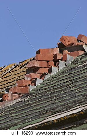 Stock Image - scenic, deserted, house, farm, old, roof. Fotosearch
