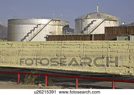 Stock Image - southwestern, refinery, creek, pincher, plant, shell. Fotosearch