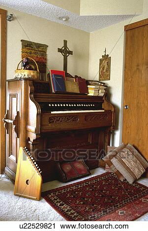 Stock Image - usa, organ, minnesota, minneapolis, zither, pump. Fotosearch