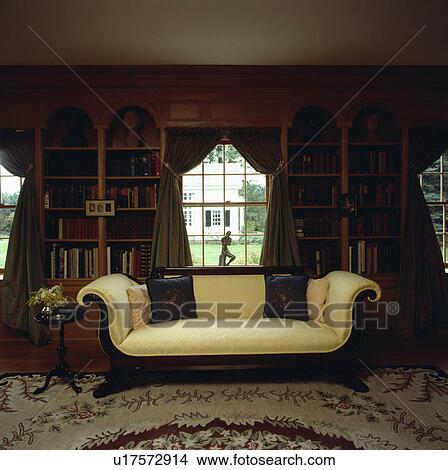 Picture - Antique sofa in traditional living room. Fotosearch