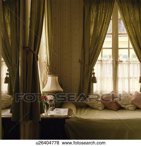 Images - beige, rideaux, à, rideau net, sur, fenêtre, au-dessus ... Images - beige, rideaux, à, rideau net, sur, fenêtre, au-dessus ...
