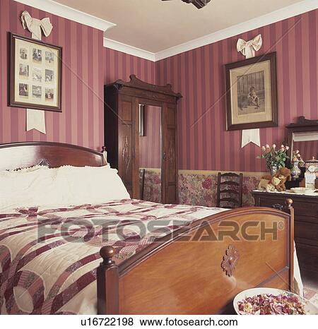 Bilder, auf, rosa, gestreifte tapete, in, schalfzimmer, mit, pink+white