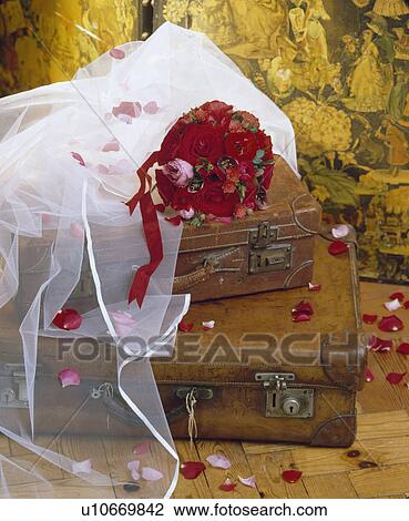 Stock Image - hr 50, weddings, red, occasions. Fotosearch