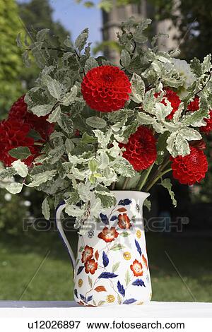 Stock Photo - hr 683, containers, flowers, red, still-life. Fotosearch