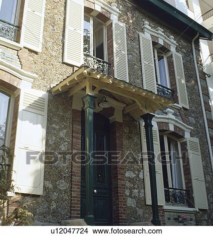 Picture - Large traditional town house in France. Fotosearch