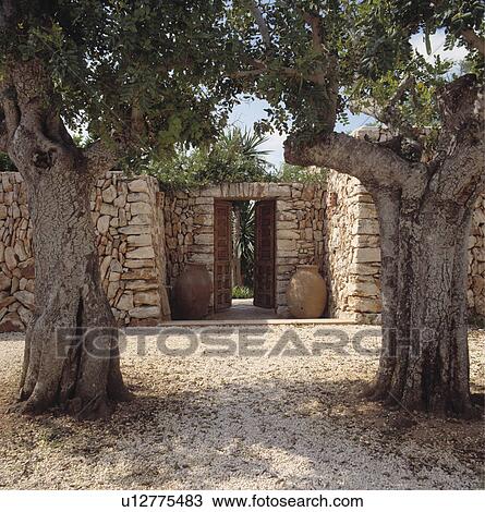 Stock Image - mediterranean, trees, view, gates, spanish, gardens. Fotosearch