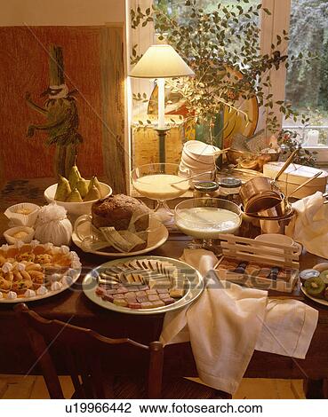 Stock Image - parties, lighting, freestanding, teatime, inside, food. Fotosearch
