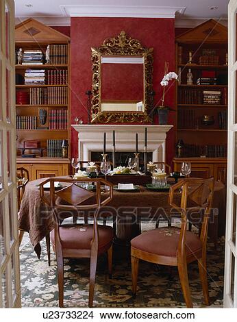 Colección de foto - puertas, abierto, a, biedermeier, sillas, en ... Colección de foto - puertas, abierto, a, biedermeier, sillas, en ...