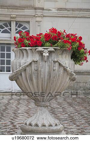 sculpture, courtyard, red, containers, gardens View Large Photo Image Stock Image - sculpture, courtyard, red, containers, gardens. Fotosearch