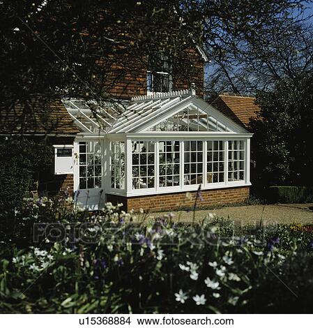 Picture - Large modern conservatory. Fotosearch