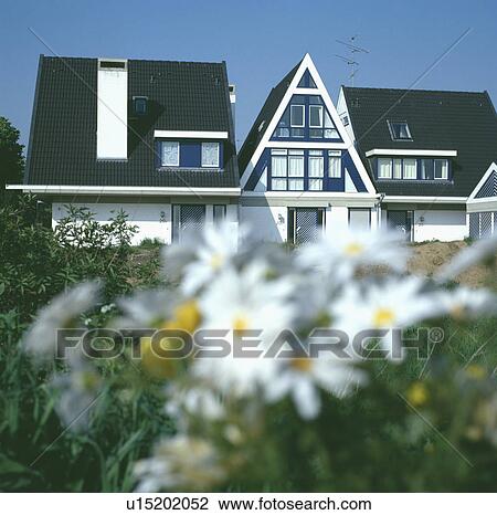 Modern black+white house with extensions View Large Photo Image Stock Image - Modern black+white house with extensions. Fotosearch