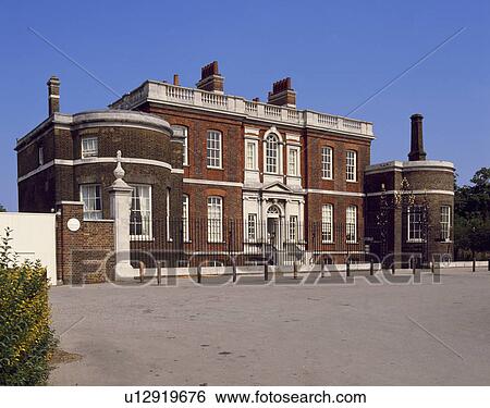 Stock Photograph - Large traditional red brick detached Georgian townhouse. Fotosearch