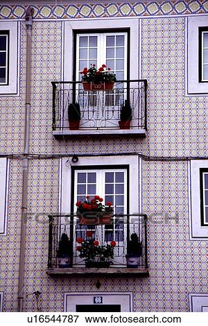 ファサド バルコニー 外面 ヨーロッパ バルコニー 花 建築 写真館 イメージ館 U Fotosearch