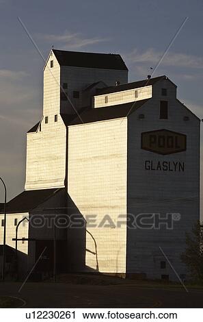 Stock Image -  glaslyn grain elevator in scenic inland terminal. Fotosearch