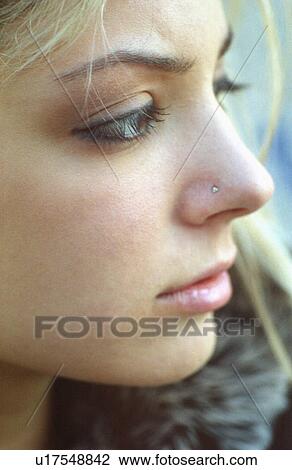 Stock Image -  person beauty face 16-17 years 18-19 attractive. Fotosearch