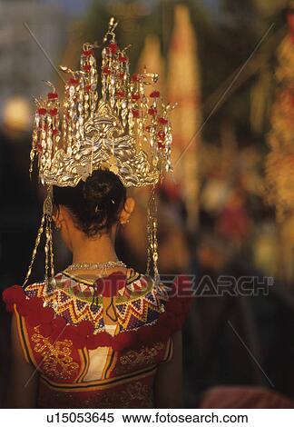 party orang ulu tribes sibu sarawak borneo View Large Photo Image Stock Photography - party orang ulu tribes sibu sarawak borneo. Fotosearch