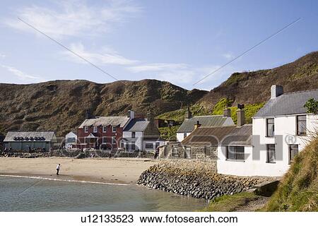 North Wales Gwynedd Nefyn View Across To Ty Coch Inn And White