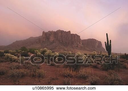 mountains arizona blowing dust storm lost state View Large Photo Image Stock Photography -  mountains arizona blowing dust storm lost state. Fotosearch