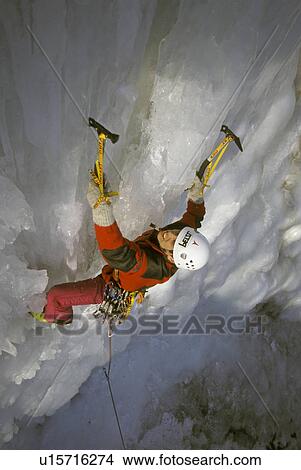 Picture -  sport konzept outdoor adrenalin kick aktiv alpen. Fotosearch
