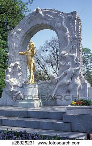 statue denkmal johann strauss 1 bezirk stadtpark View Large Photo Image Stock Image - statue denkmal johann strauss 1 bezirk stadtpark. Fotosearch
